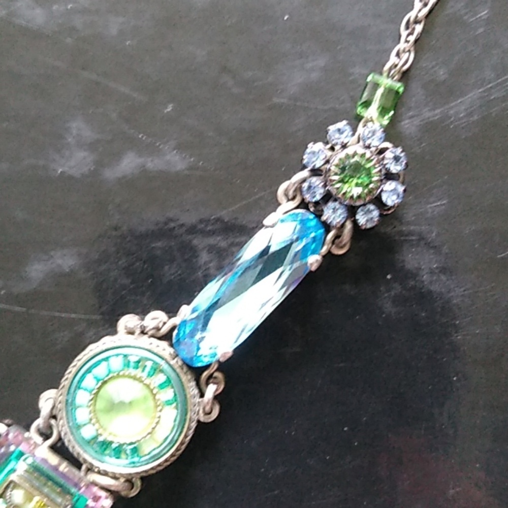 FireFly Necklace - Picture 3 of 6